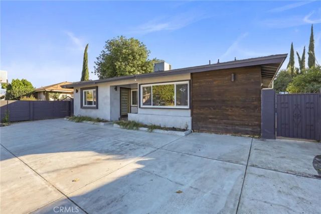 20422 Schoenborn, Winnetka, CA 91306