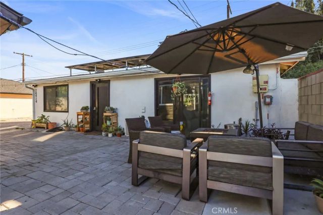 20422 Schoenborn, Winnetka, CA 91306