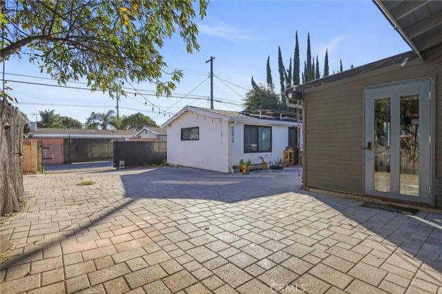 20422 Schoenborn, Winnetka, CA 91306
