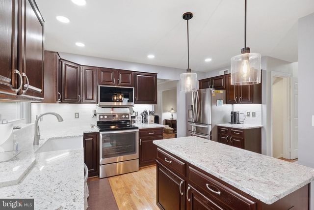 8035 STATION RD, Manassas, VA 20111