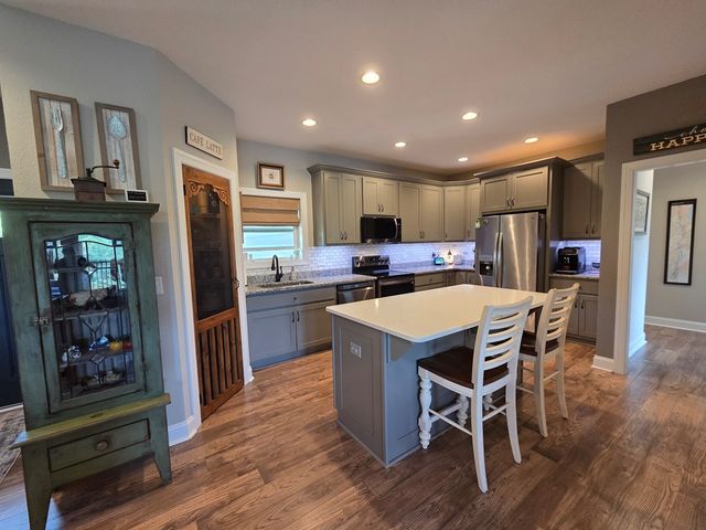 958 New Forest Road, Young Harris, GA 30582