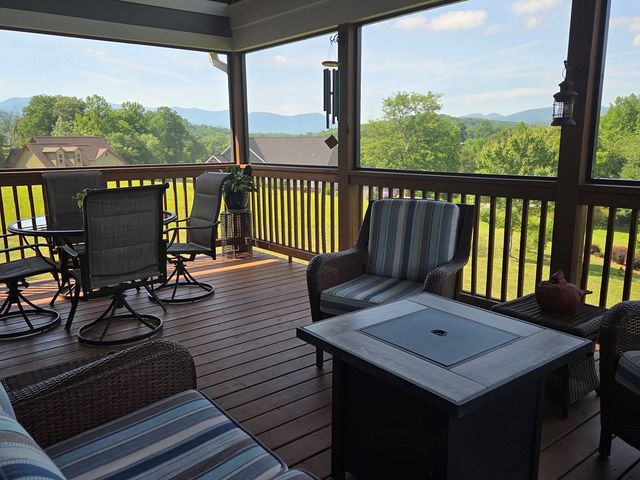 958 New Forest Road, Young Harris, GA 30582