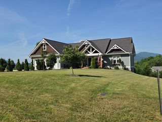958 New Forest Road, Young Harris, GA 30582