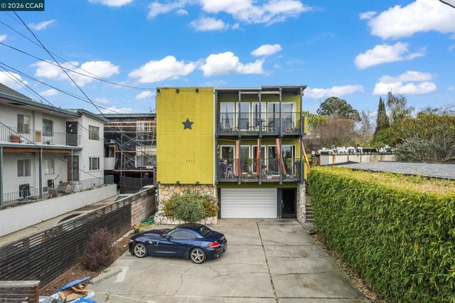 2327 2327 10th Street 4, Berkeley, CA 94710