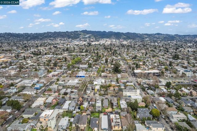 2327 2327 10th Street 4, Berkeley, CA 94710