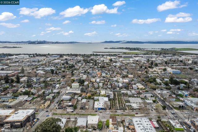 2327 2327 10th Street 4, Berkeley, CA 94710