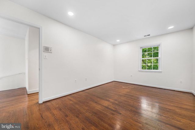 6605 MCLEAN CT, Mclean, VA 22101