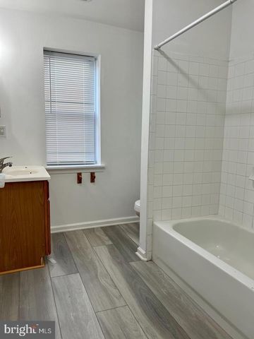 35 EWING ST, Trenton, NJ 08609