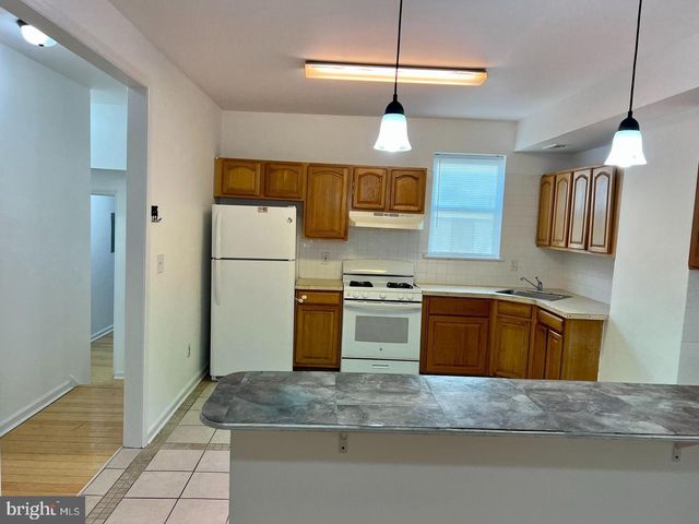 35 EWING ST, Trenton, NJ 08609