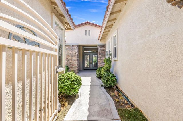 77537 Justin Court, Palm Desert, CA 92211