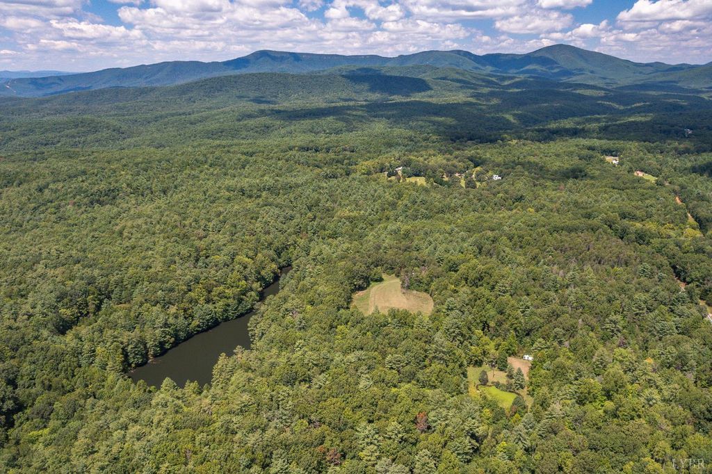 6049 Elon Road, Monroe, VA 24574