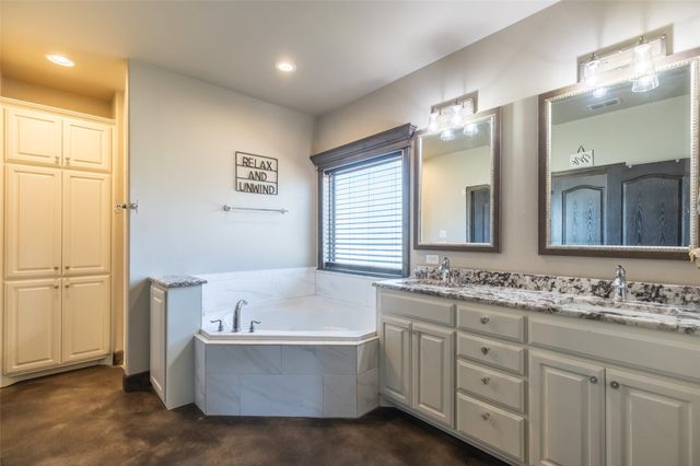 133 Zachry Avenue, Tuscola, TX 79562