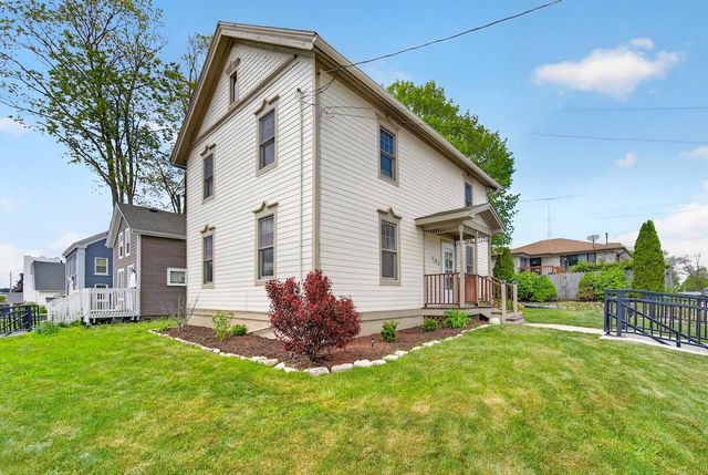 102 Jefferson STREET, Waterford, WI 53185
