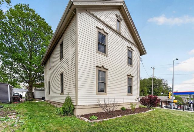 102 Jefferson STREET, Waterford, WI 53185