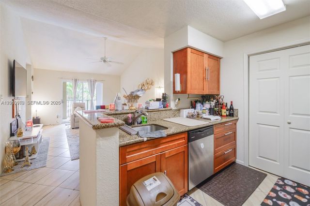 875 Riverside Dr 735, Coral Springs, FL 33071