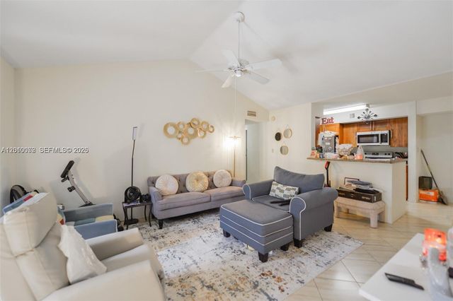 875 Riverside Dr 735, Coral Springs, FL 33071