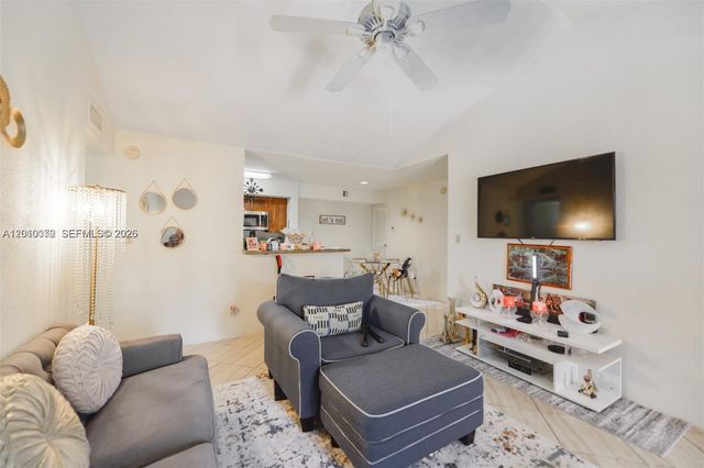 875 Riverside Dr 735, Coral Springs, FL 33071