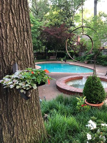 2552 GLENLLYN CV, Germantown, TN 38139