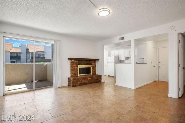 2981 Country Manor Lane 9, Las Vegas, NV 89115