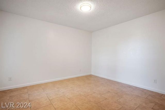 2981 Country Manor Lane 9, Las Vegas, NV 89115