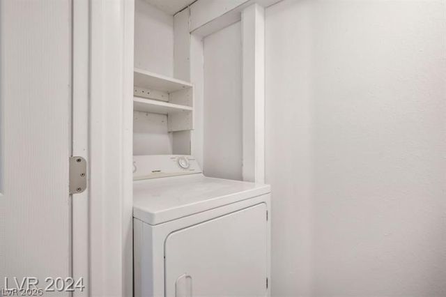 2981 Country Manor Lane 9, Las Vegas, NV 89115