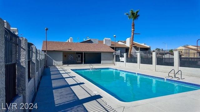 2981 Country Manor Lane 9, Las Vegas, NV 89115