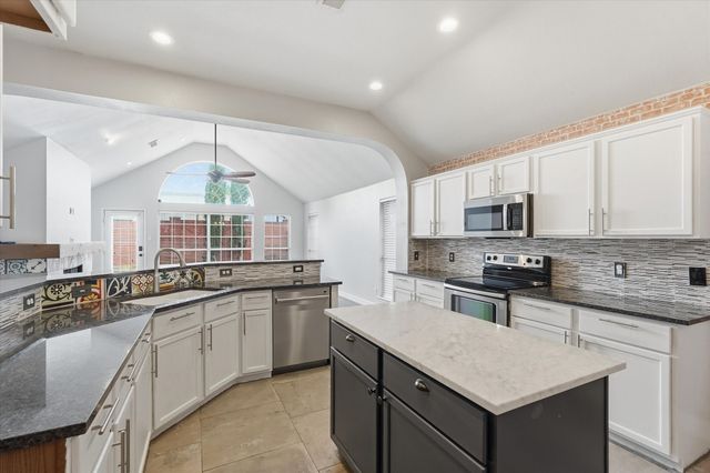 2661 Redcedar Drive, Little Elm, TX 75068