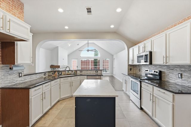 2661 Redcedar Drive, Little Elm, TX 75068