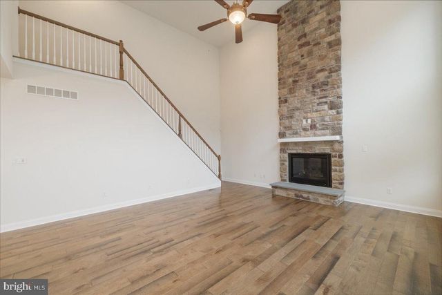 1376 MEMORIAL DR, Warwick, PA 18974