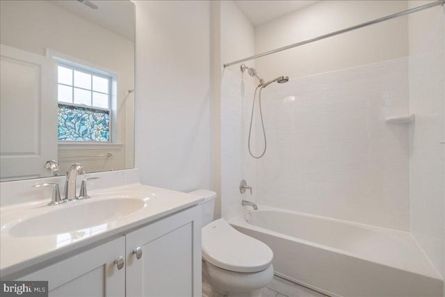 1376 MEMORIAL DR, Warwick, PA 18974