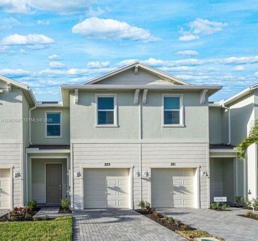 223 SE Woodbark Street #223, Port St Lucie, FL 34984