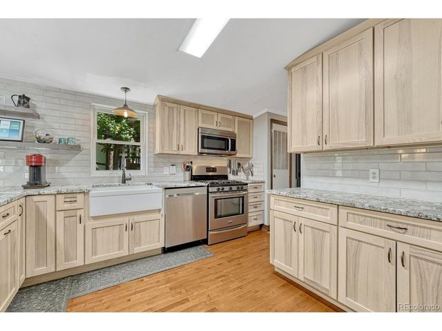 9306 S Curtis Rd, Larkspur, CO 80118