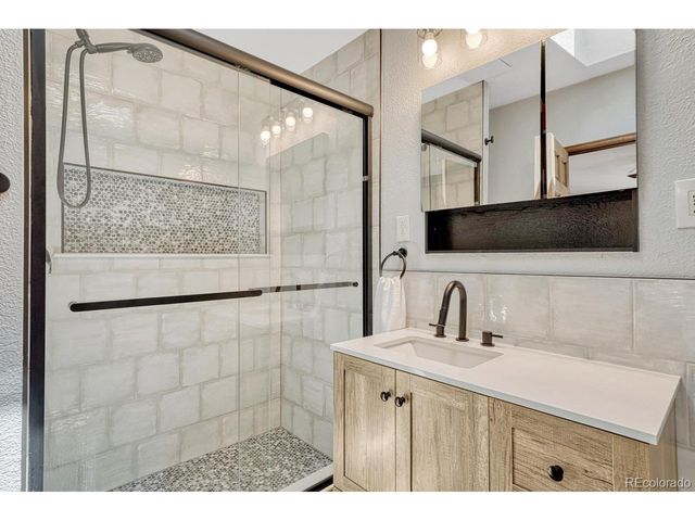 9306 S Curtis Rd, Larkspur, CO 80118