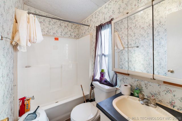27916 S 4410, Vinita, OK 74301