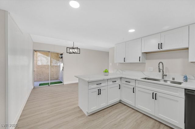 3365 Knollwood Court, Las Vegas, NV 89121