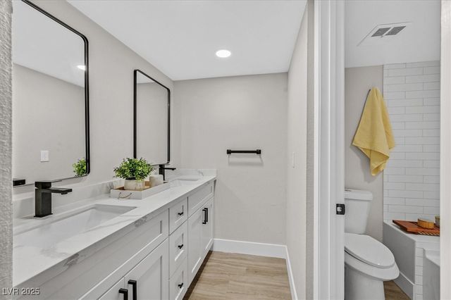 3365 Knollwood Court, Las Vegas, NV 89121