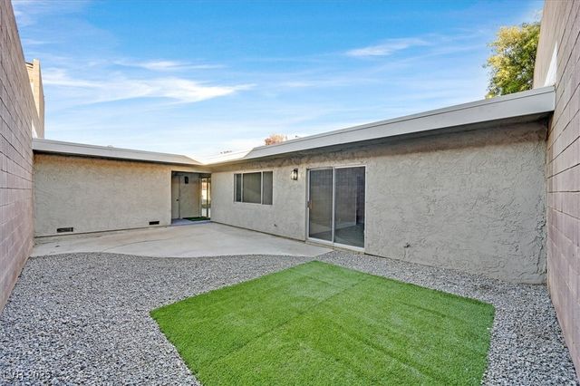 3365 Knollwood Court, Las Vegas, NV 89121