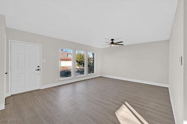 3365 Knollwood Court, Las Vegas, NV 89121