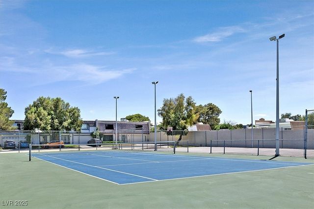 3365 Knollwood Court, Las Vegas, NV 89121