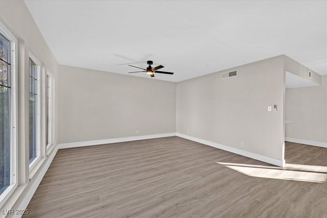 3365 Knollwood Court, Las Vegas, NV 89121