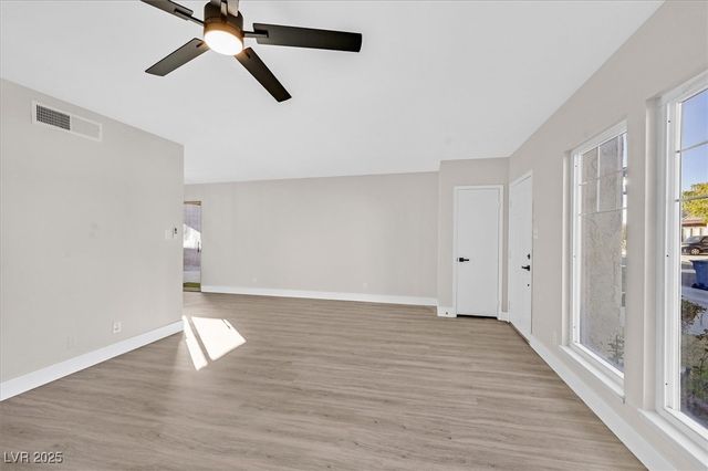 3365 Knollwood Court, Las Vegas, NV 89121