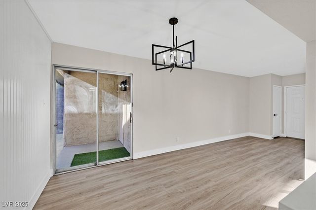 3365 Knollwood Court, Las Vegas, NV 89121