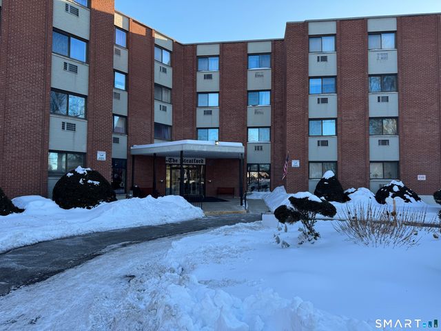 1700 Broadbridge Avenue B17, Stratford, CT 06614