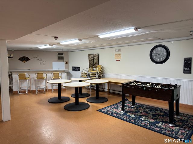 1700 Broadbridge Avenue B17, Stratford, CT 06614