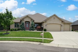 332 Crown Point Drive, Clearcreek Twp, OH 45458