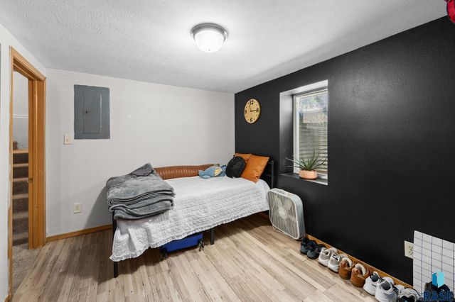 304 S Lyndale Ave Avenue, Sioux Falls, SD 57104