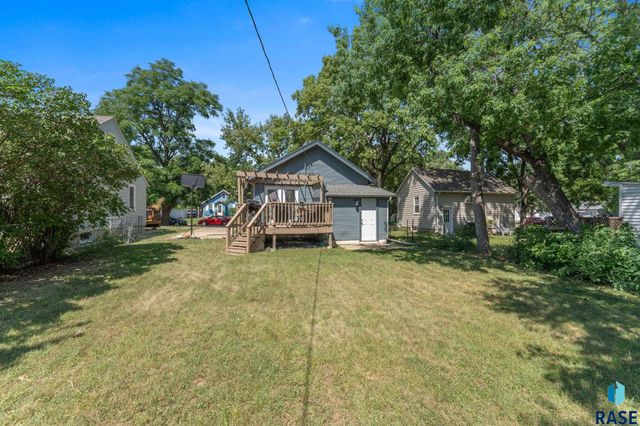 304 S Lyndale Ave Avenue, Sioux Falls, SD 57104