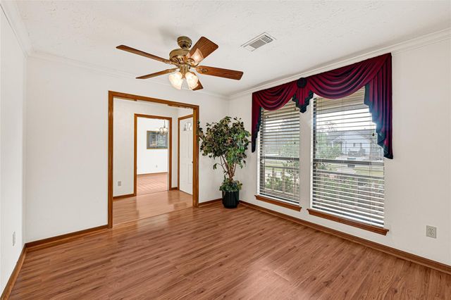 8135 Glenbrook Drive, Houston, TX 77017