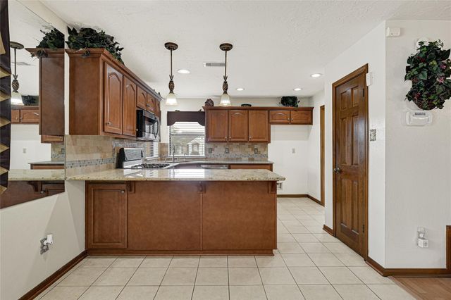 8135 Glenbrook Drive, Houston, TX 77017