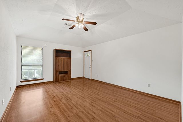 8135 Glenbrook Drive, Houston, TX 77017